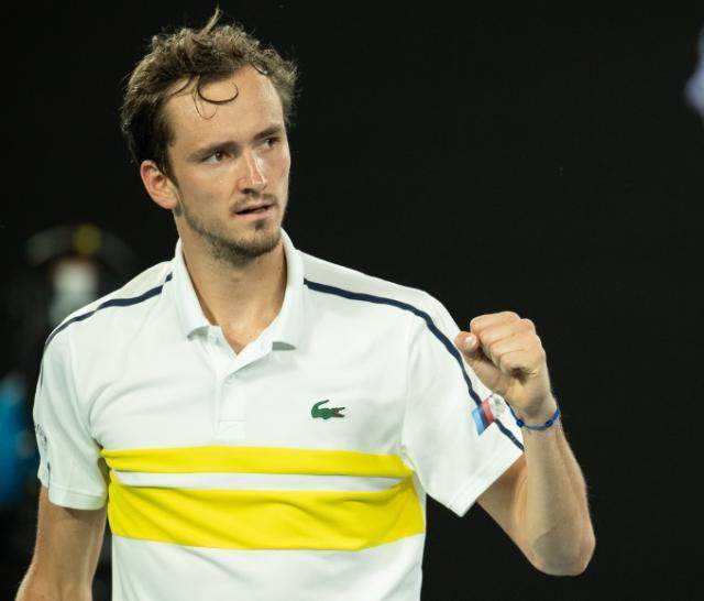 b体育直播-迈阿密95后“四小巨头”领衔 卡拉采夫或成最大变数