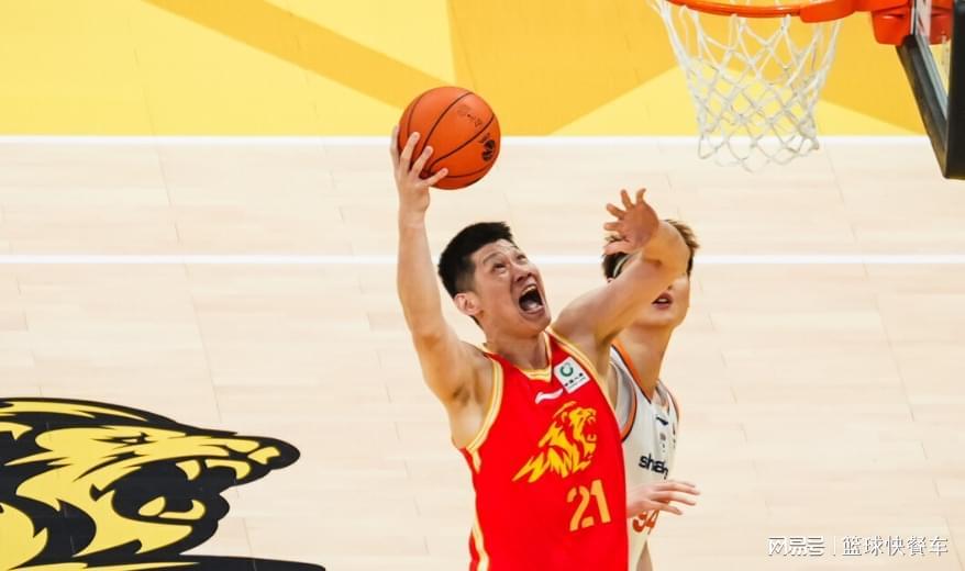 b sports中国官网-101比93掀翻上海！广厦变阵收获奇效：王博弃用孙铭徽成赢球关键